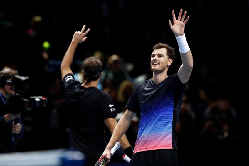 Jamie Murray and Bruno Soares win the Group Llodra/Santoro with a ...