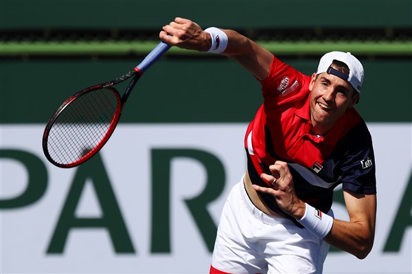 John Isner reaches the quarter final at the Miami Open for the third ...