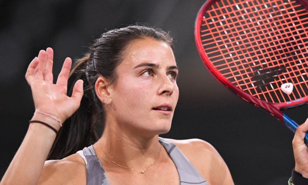 Emma Navarro Upsets Aryna Sabalenka To Reach Her First WTA 1000 Quarter ...